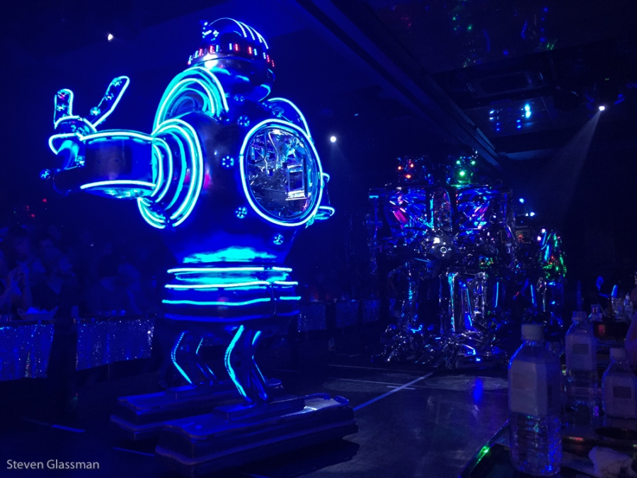 The Tokyo Robot Cabaret Show – Whimsy. The
